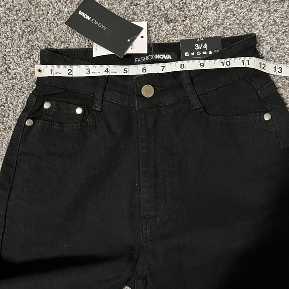 Fashion Nova Women’s Caroline High-rise Jeans,  Women's size 3; New with Tags - Picture 5 of 16